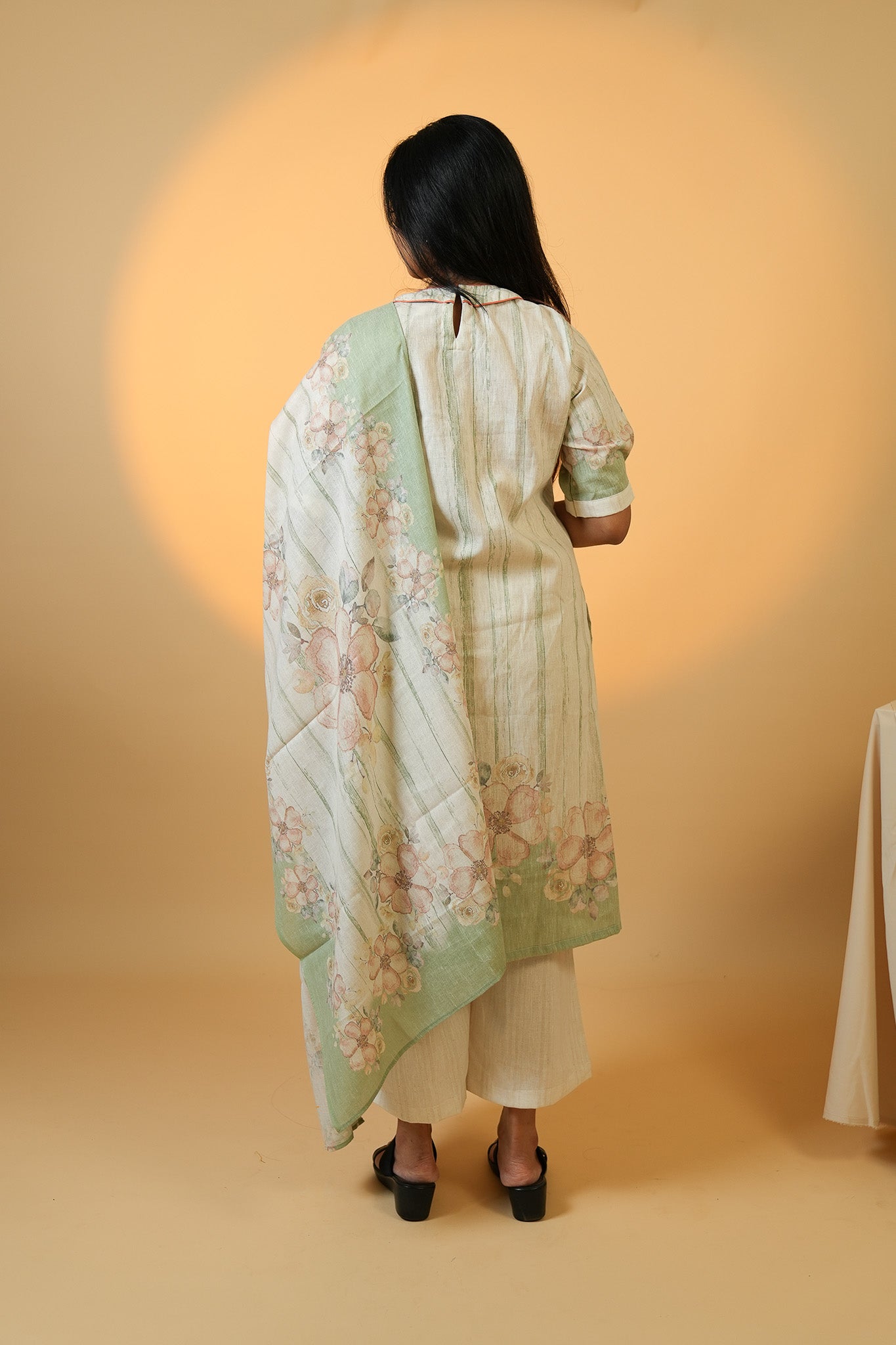 Subtle Frame Kurta Set
