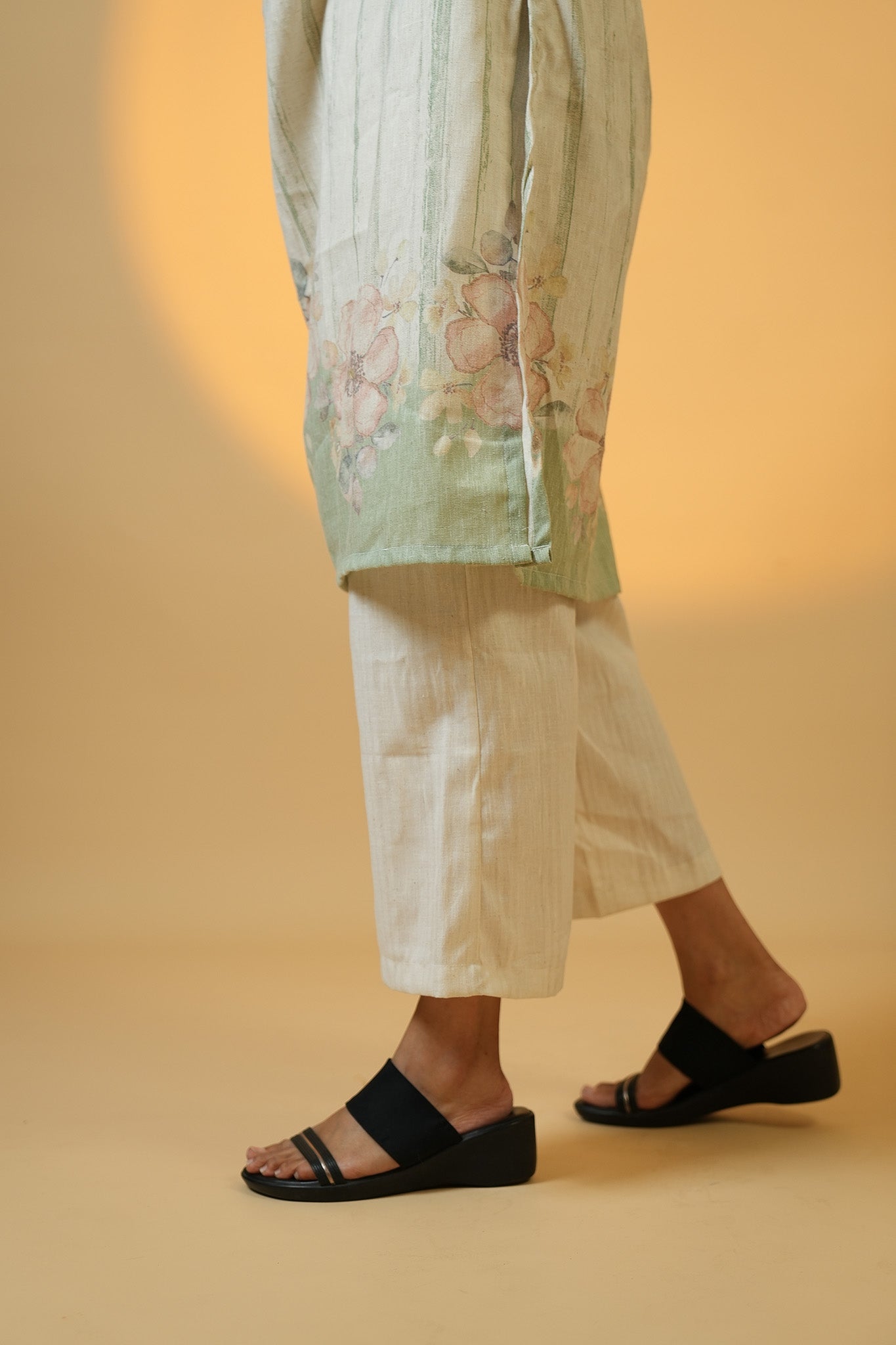 Subtle Frame Kurta Set