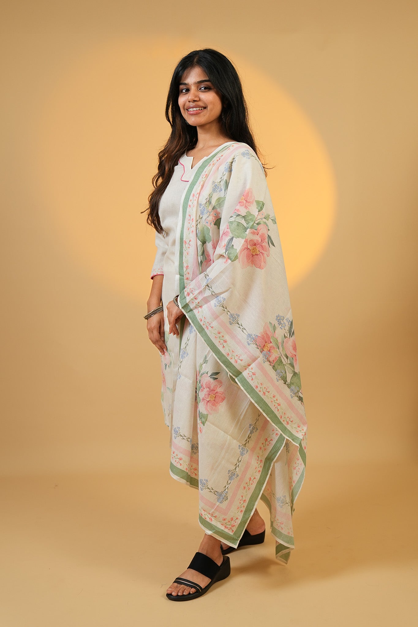 Soft Line Straight Kurta Set