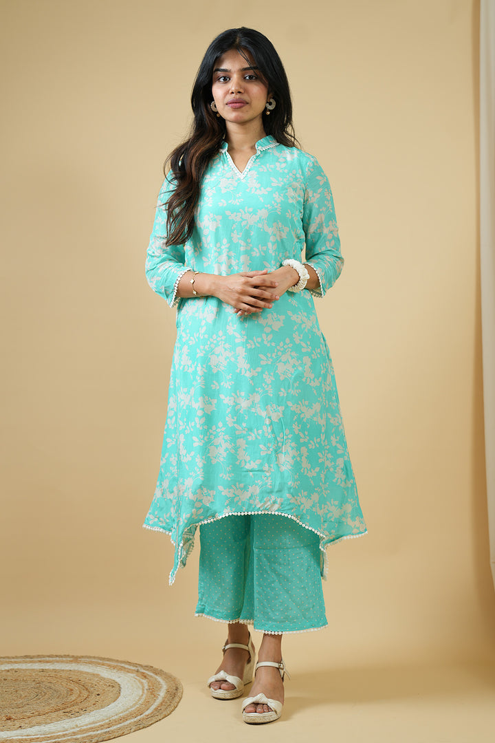 Muted Contrast Layered Kurta Set
