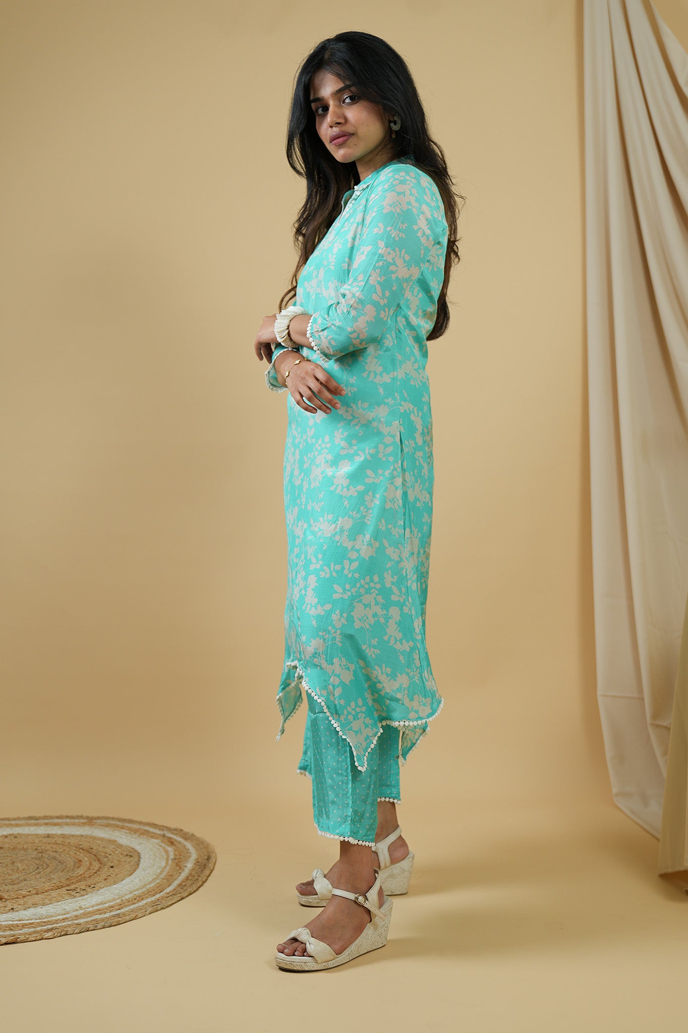 Muted Contrast Layered Kurta Set