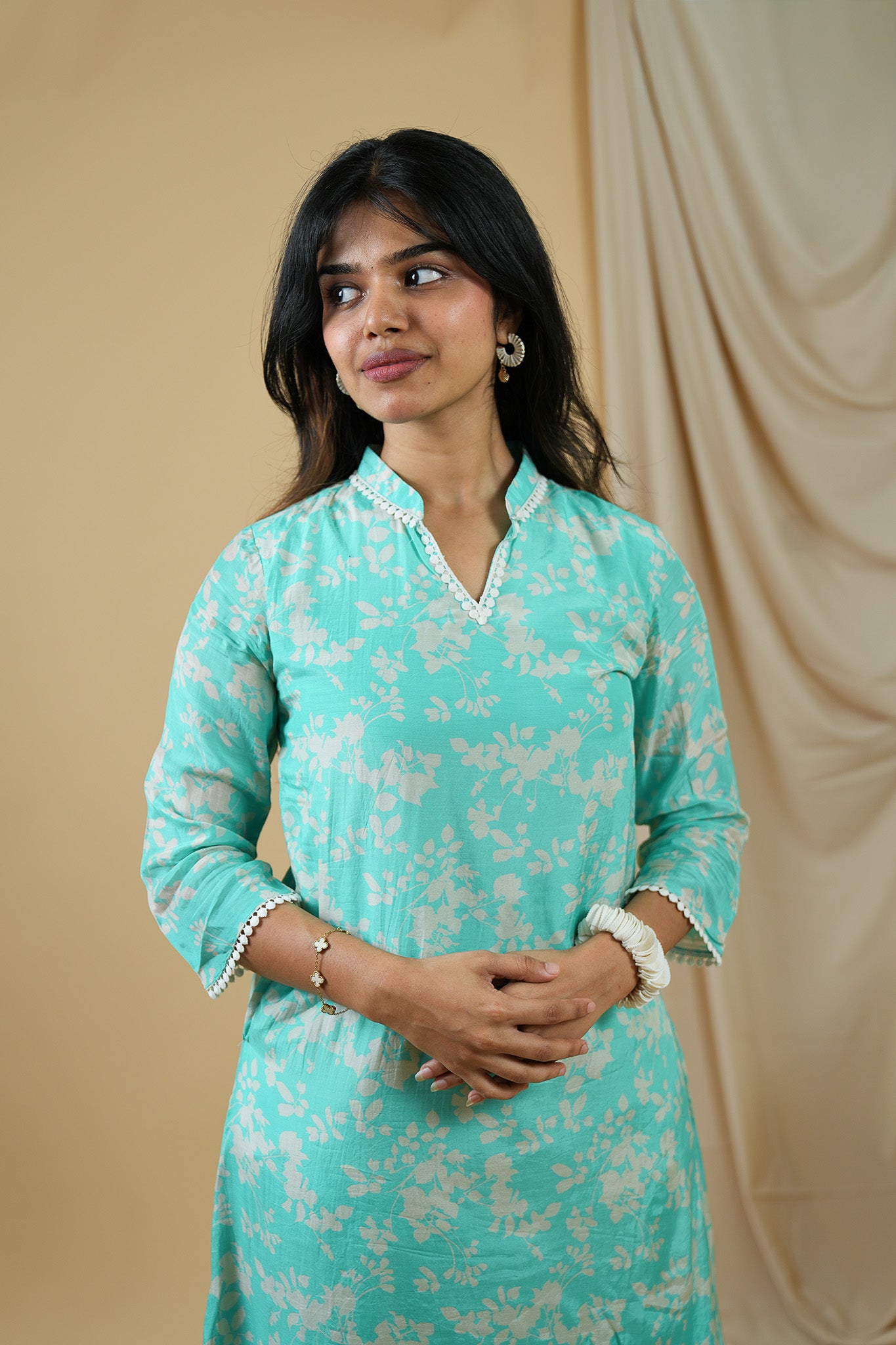 Muted Contrast Layered Kurta Set