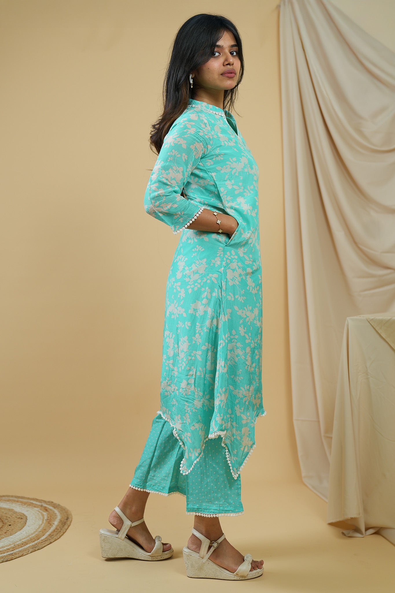 Muted Contrast Layered Kurta Set